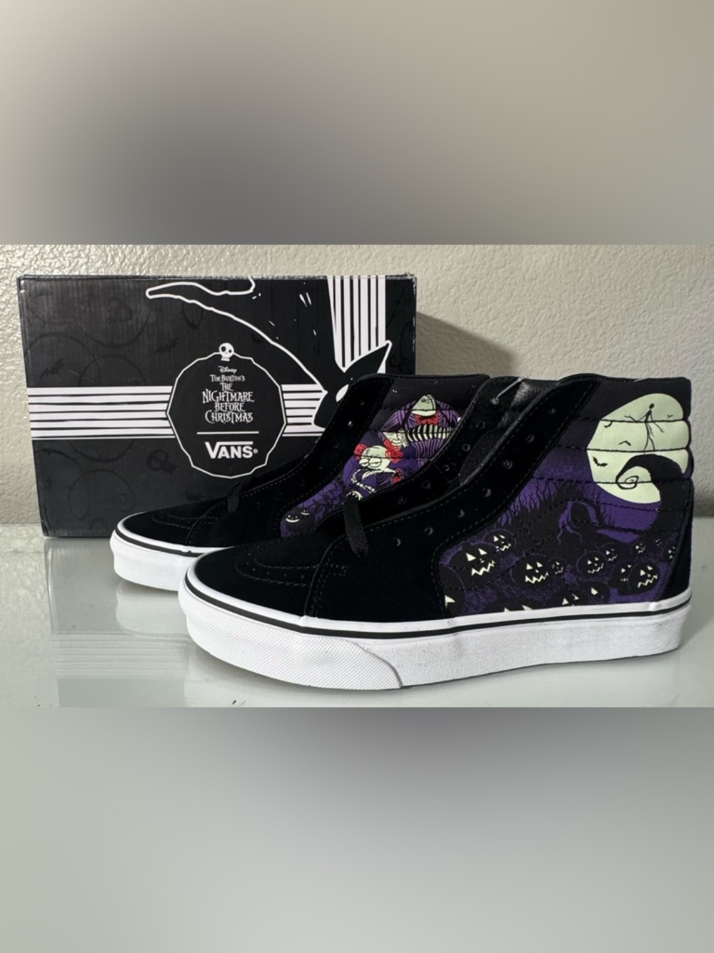 Womens Vans x Disney’s Nightmare Before Christmas Sk8-Hi Size 8